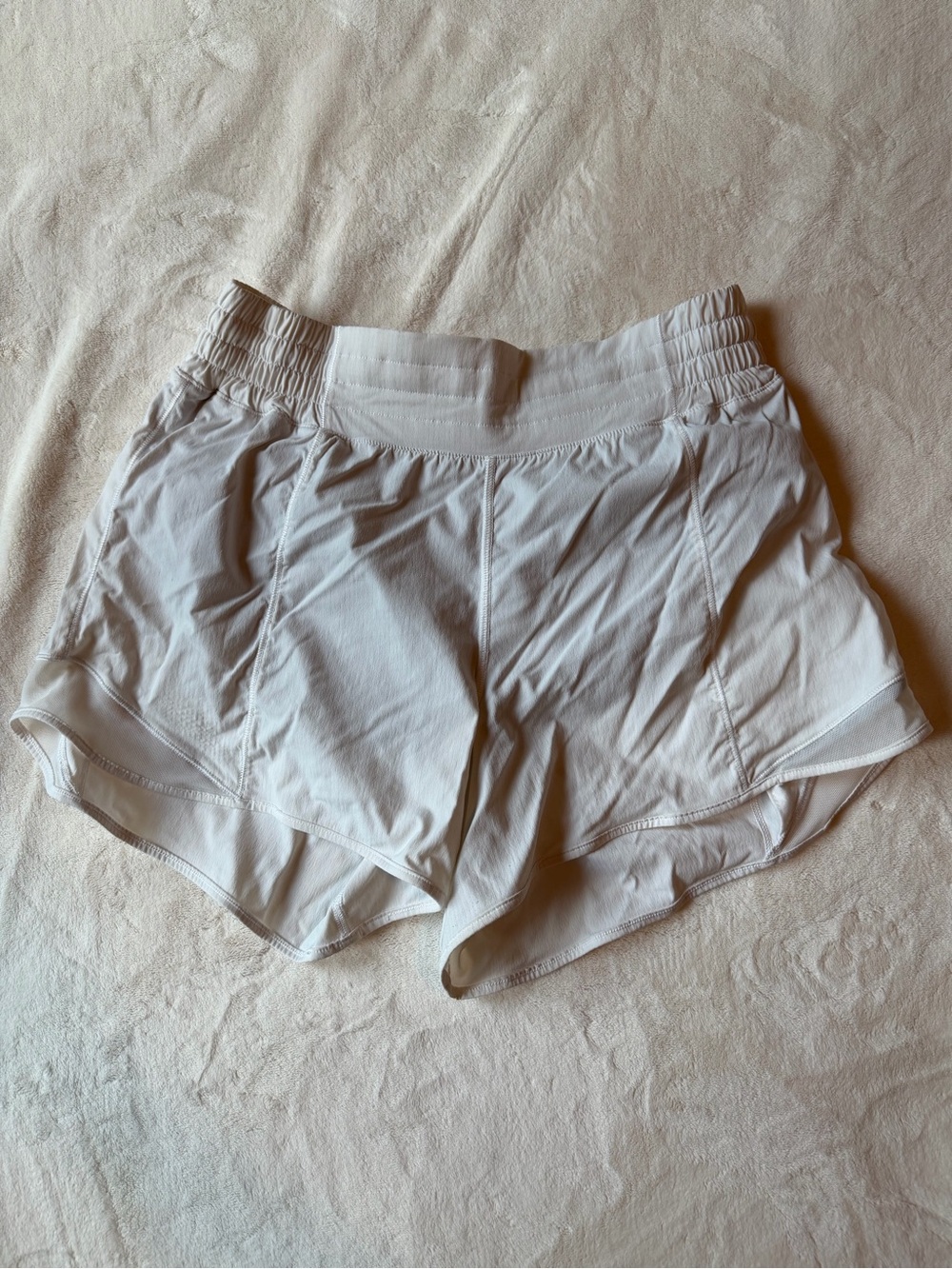 Lululemon W7AWJT Hotty Hot Short *High-Rise Long 4" Swift 2019